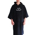 Poncho com capuz de algodão orgânico Robe trocando