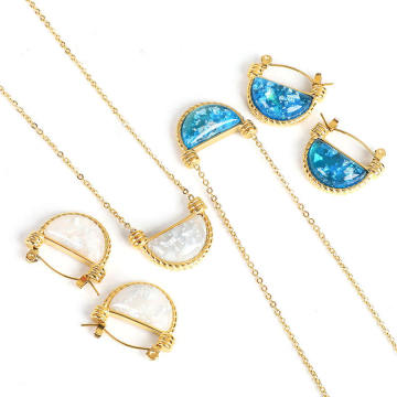 Kalung Mewah dan Anting -anting Kalung Mewah 18K Bergaya: Resin bergaya 2024 dan perhiasan keluli tahan karat untuk wanita