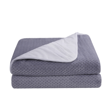 Luxuriously soft fleece fitted heated blanket