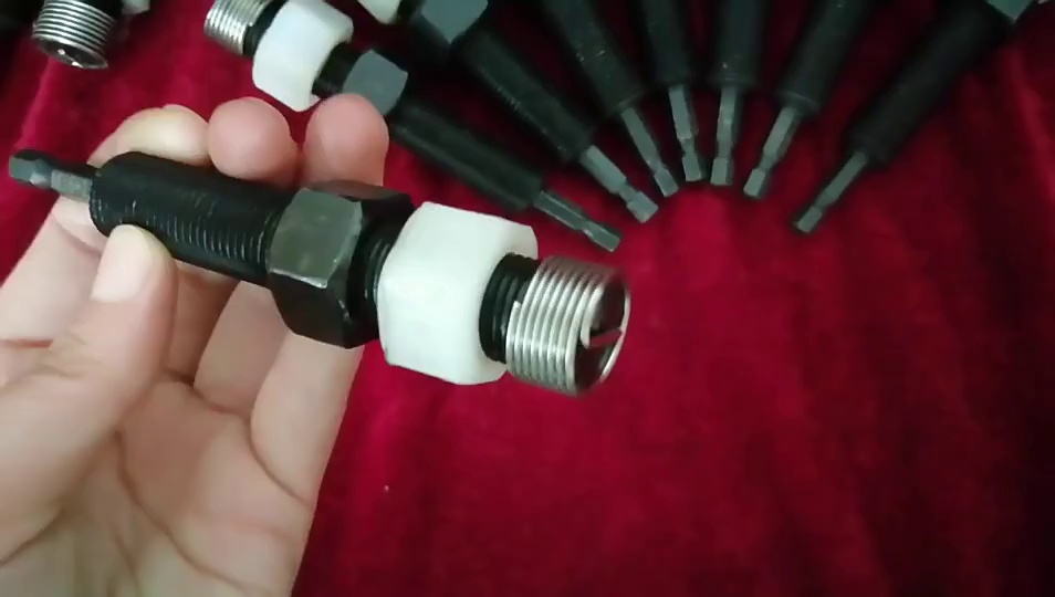 Hot Selling Steel Alloy Stainless Steel Accessory Parts Custom Size Screw Sleeve Installation Tools with M4 M18 M5 M6 M8 Threads