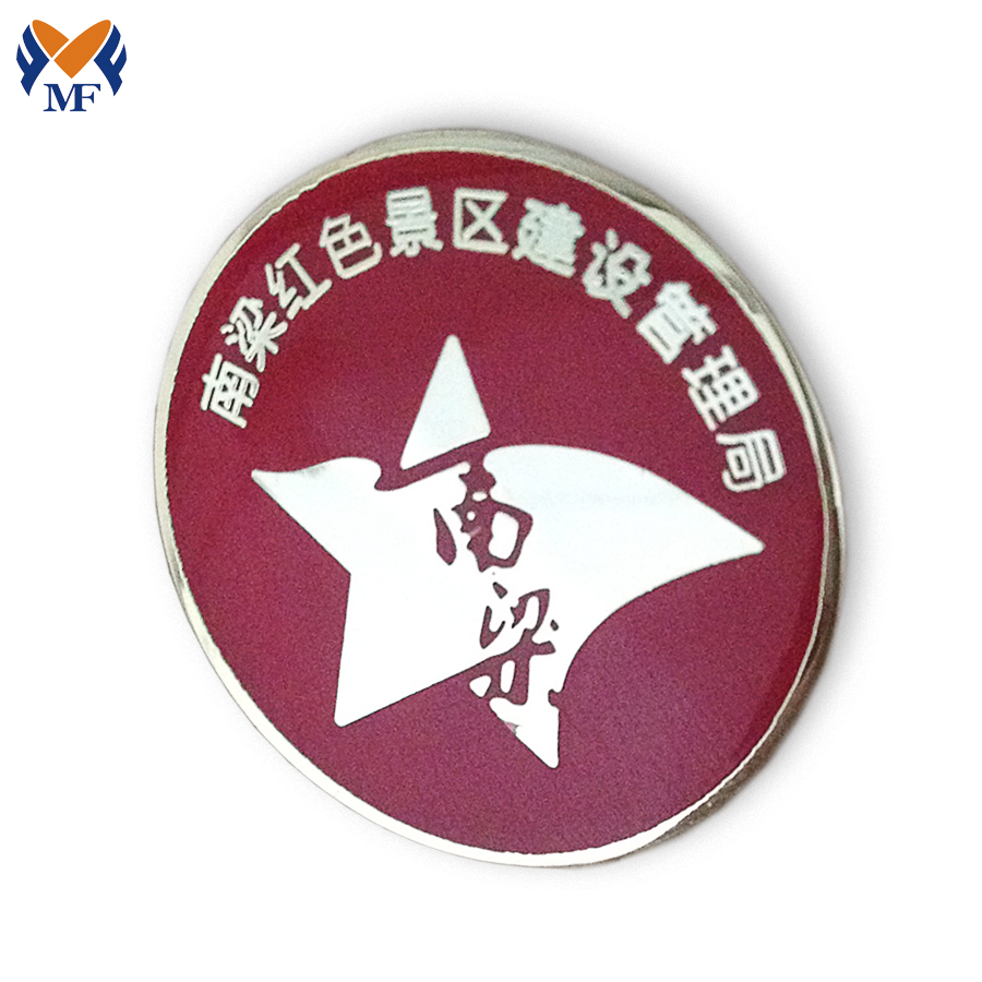 BADGE PIN LOGO ROSSO ROSSO ROSSO CHIUST