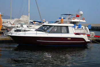 27ft Cabin Boat