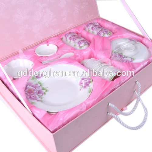 Bone China Dinner Ware with gift packing