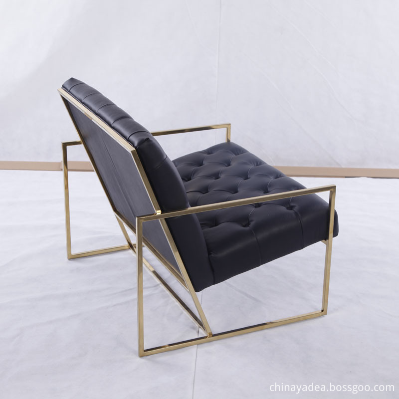 Thin frame lounge chair