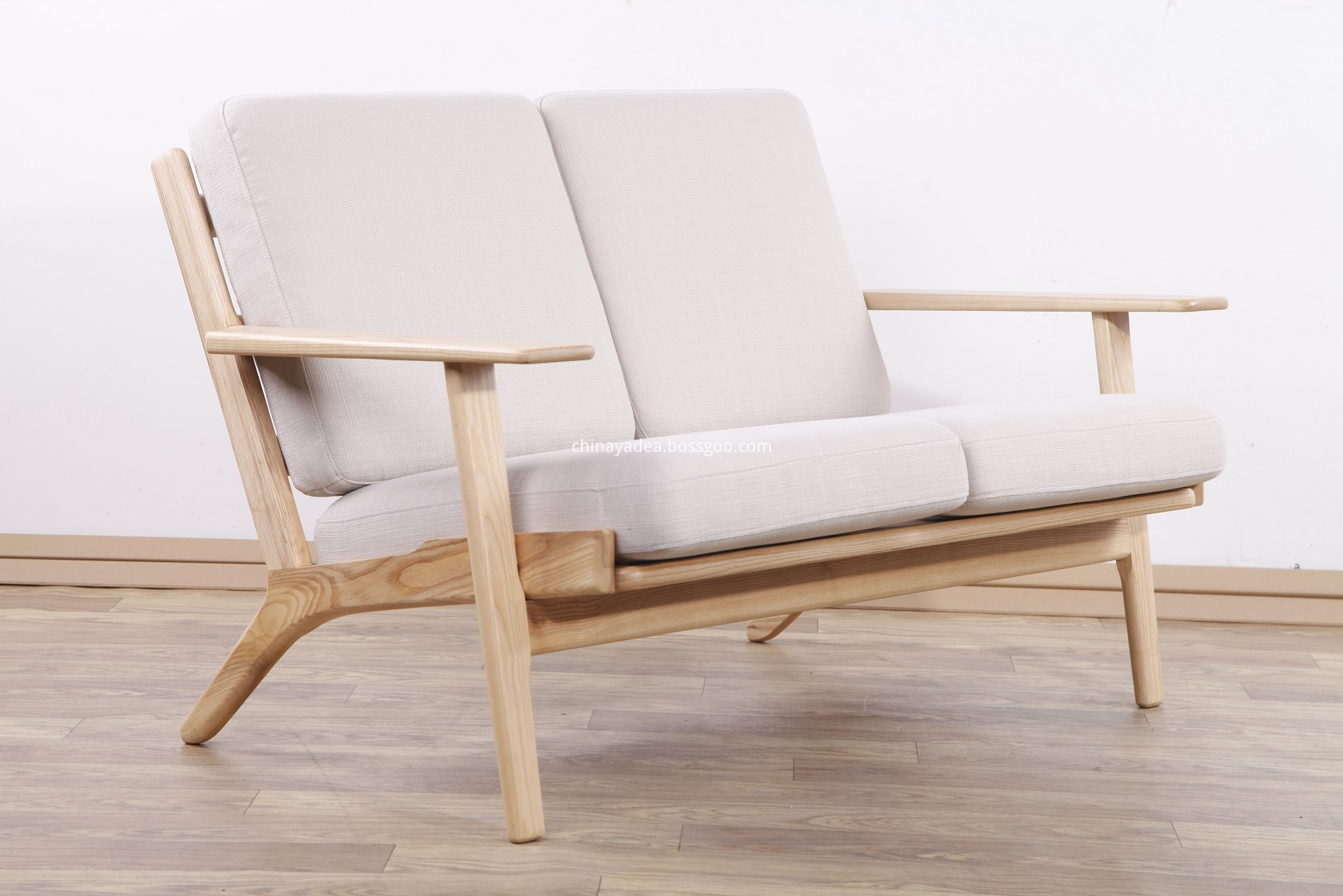 Hans wegner 2 seater plank sofa