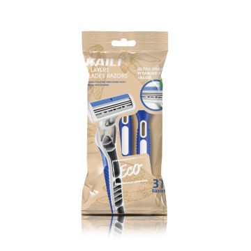 3-Blade Men's Disposable Razor for Shaving