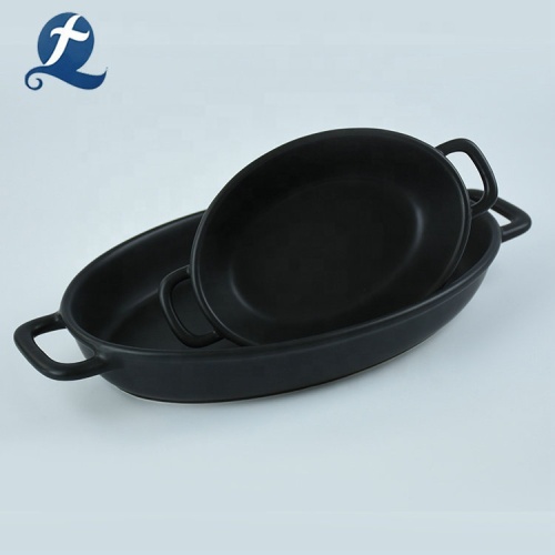 Custom black ceramic bakeware set