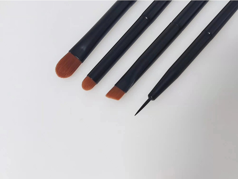 Cosmetic Brushes 008