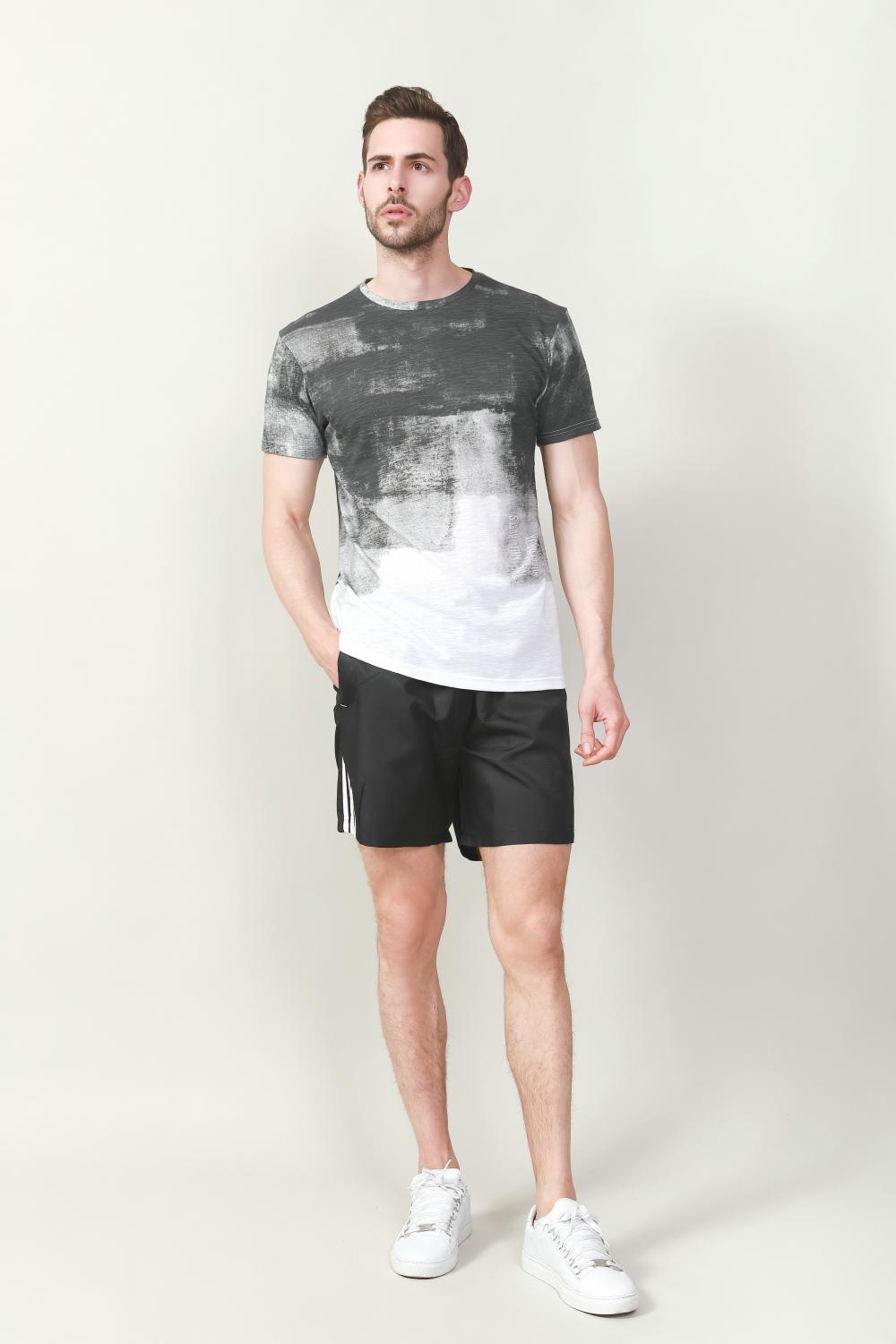 Men's poly sport short with side seam contrast tipping