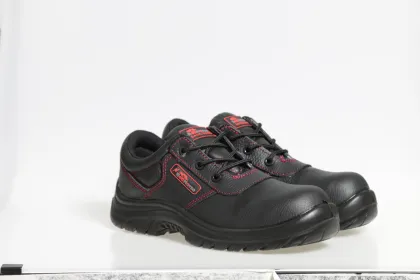 Professional Head Layer Cowhide Wide Toe Protection Safety Shoes for Outdoor Work