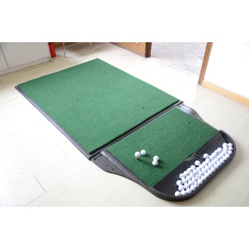 Tapete para golpear golf con bandeja para pelotas