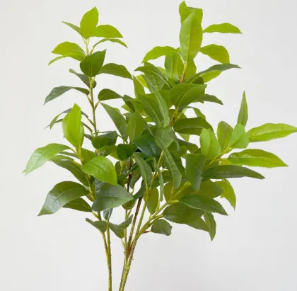 Wholesale Artificial Plastic Leaves and Silk Japanese Andromeda for Wedding Decor