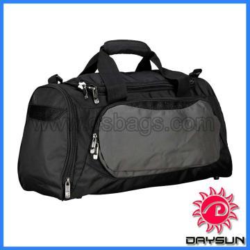 Travel bag with pockets