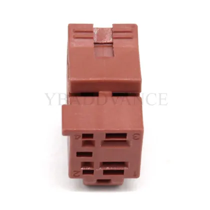 Delphi 2.8MM Car Brown 4 Pin Female Wire HSG Connector