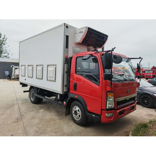 HOWO 4x2 Light Duty Van Transport Veicle