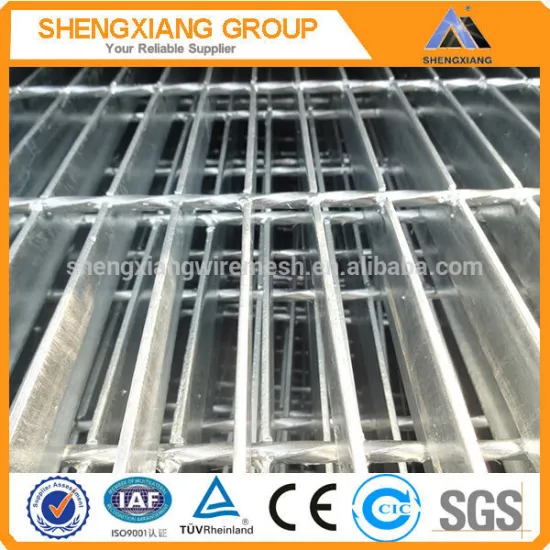 30x6mm hot dipped galvanized serrated steel grating plate for industry stair