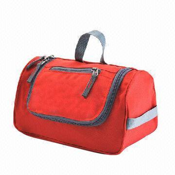 Toiletry Bag, Made of 600 x 300D/PVC, Zipper Pocket for Your Cosmetics, Various Colors are Available