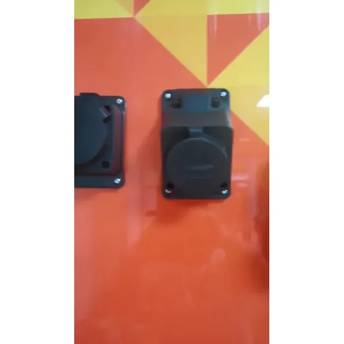 Удлинительная розетка для отраслевых решений P6110E