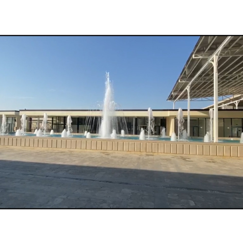 Gran fuente de jardín de agua rectangular al aire libre