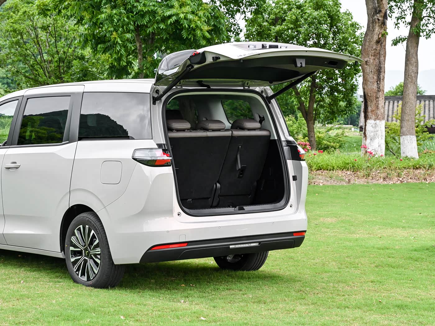 2026 Model 500km Premium Edition