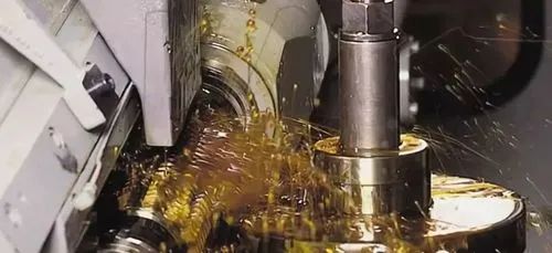 Cutting fluid cooling