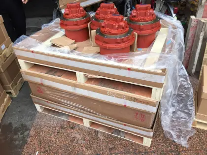 KYB MAG33VP-550F Hydraulic Motor Final Drive - Original