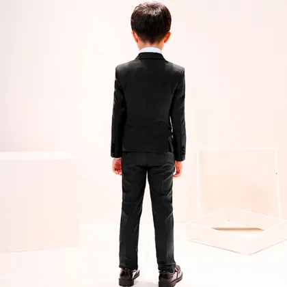 baby boys clothing sets in Shandong Aoshi which are very fashionableare for kids.