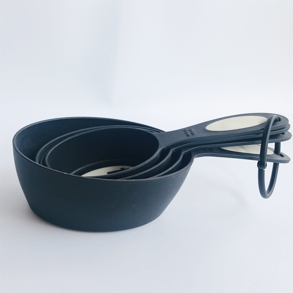 measuring cups measuring cups