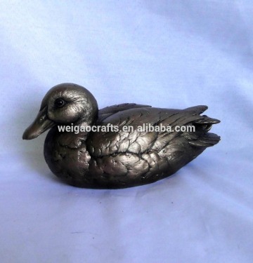 promotional gift Polyresin bronze figure cuck decoration