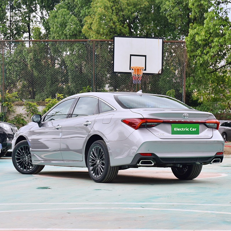 5-seater hatchback Toyota Avalon