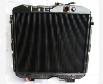 หม้อน้ำเข้ากันได้กับ PAZ-3204, ISB 5.9 G195, 4ISBE, 185-B, ISF3.8: หม้อน้ำทองแดงสำหรับเครื่องยนต์ต่างๆ