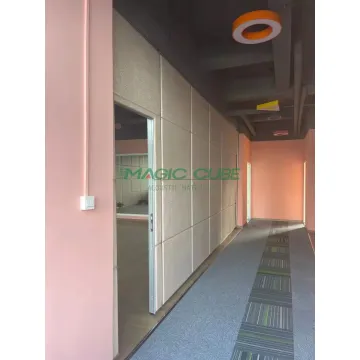 Movable sound proof foldable partition wall