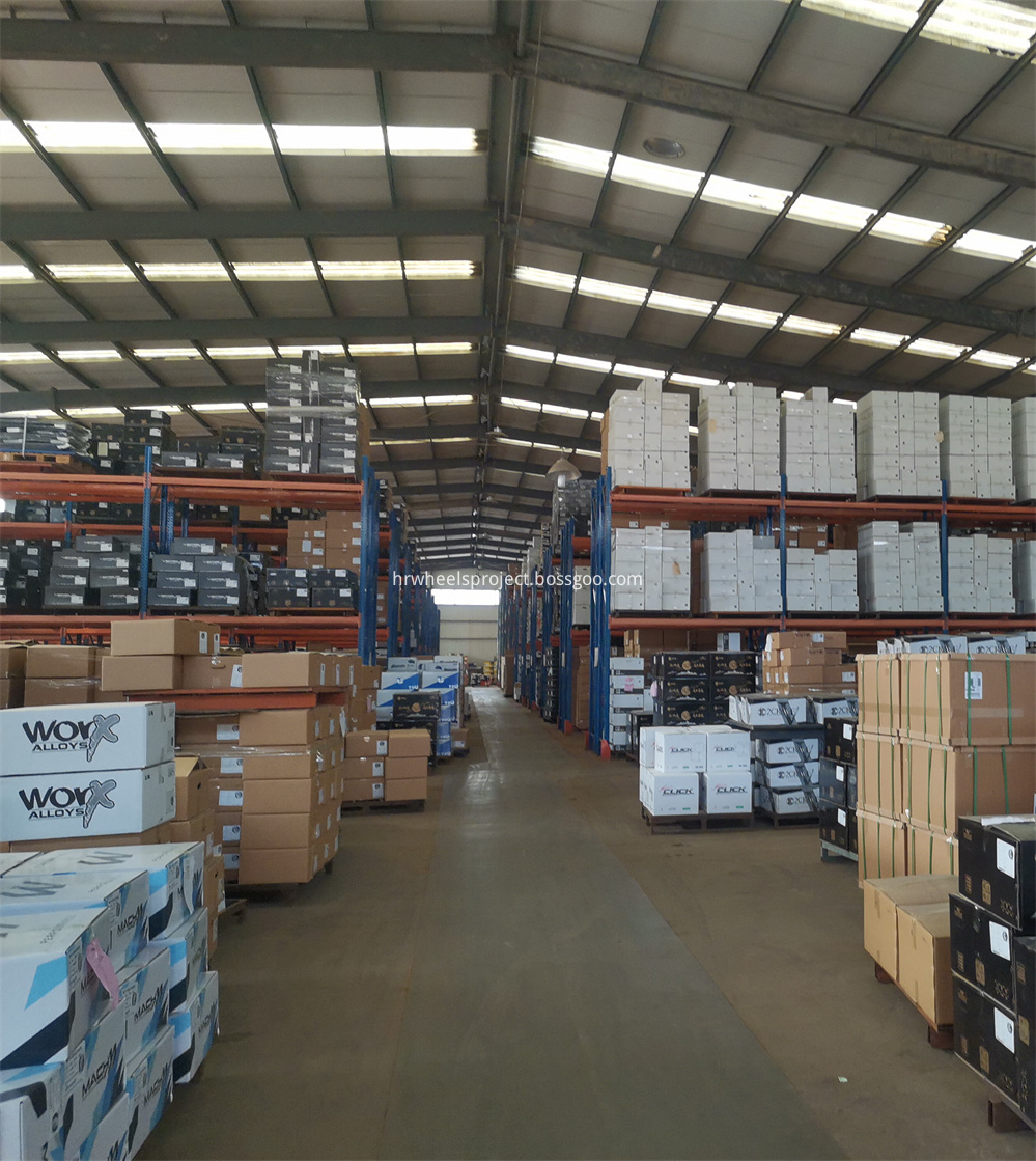 Car Alloy Wheels Factory Packing Workshop 50