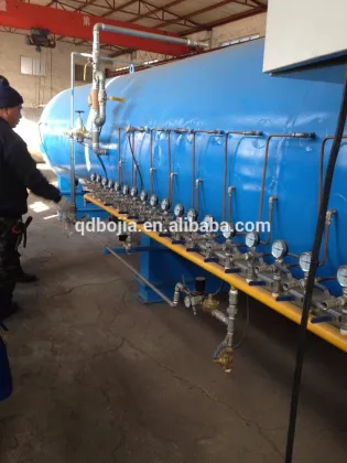 Environment friendly old tire retreading machine