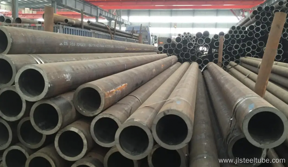 Seamless Steel Pipe13crmo4 Seamless Steel Pipe