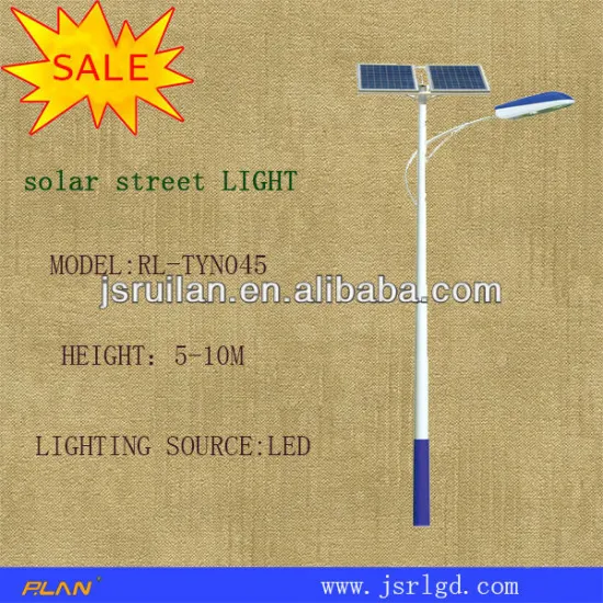 street light with solar panel