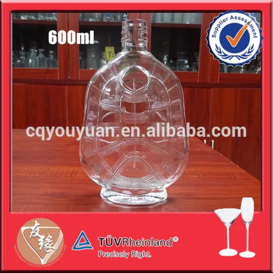 600ml Unique shape tortoise glass whiskey bottle with cork
