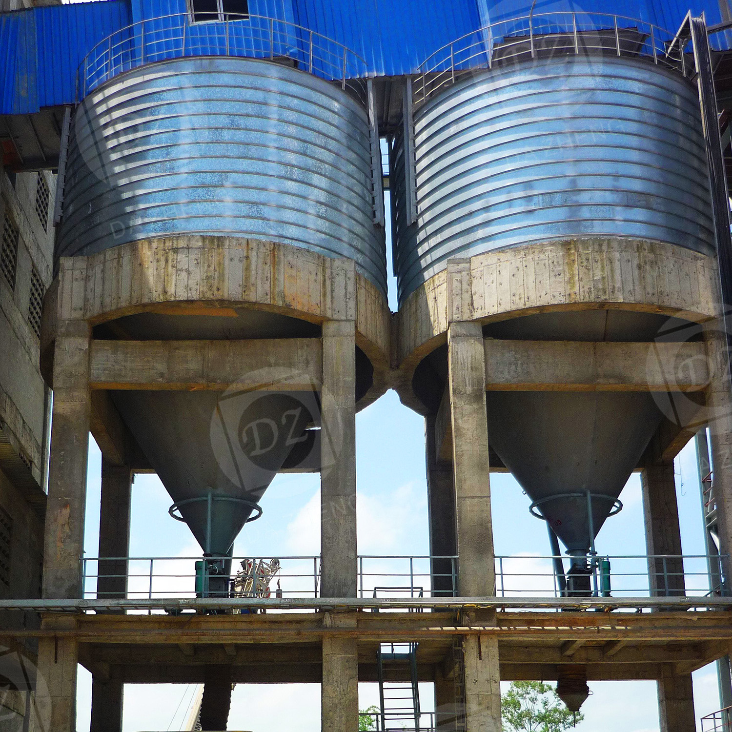 Road construction cement flooring steel plate silo