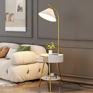 Lampada per pavimenti in metallo moderno con ripiani e cassetti - tonalità bianca Lumo in piedi Luce per soggiorno