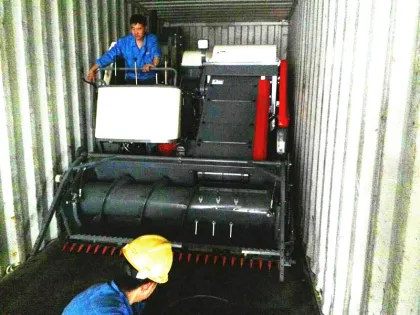 mud rice paddy field use Rice Harvest Machine 4LZ-2.3 track harvester