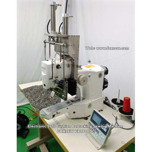 Pom-Pom Memasang Mesin Jahit Bartacking untuk Topi Beanie