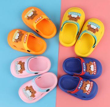 Factory Direct New Fashion EVA Children's Garden Shoes: Cartoon Sandals for Boys and Girls