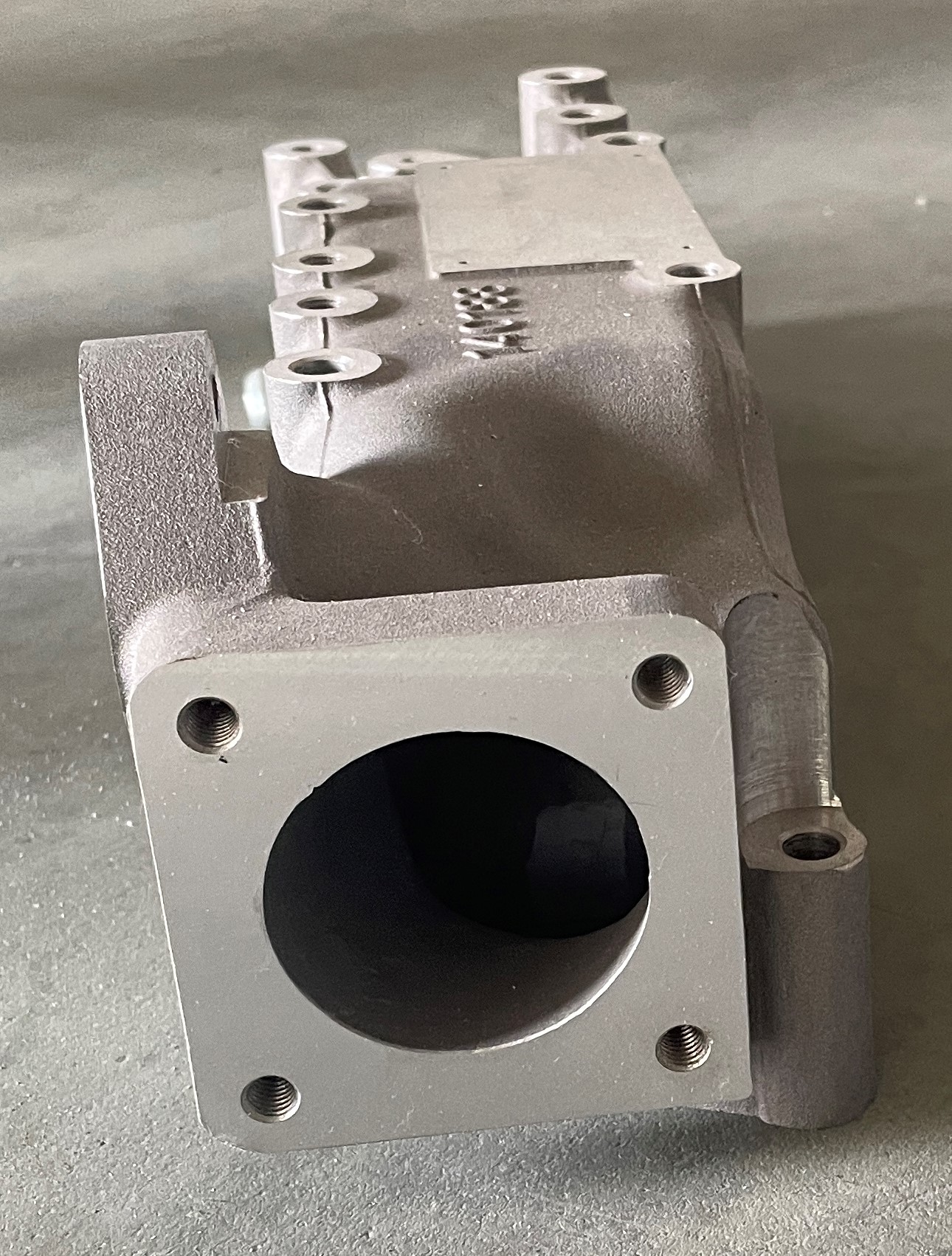 Cast aluminum motor housing