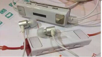 Smart Earphone with GPRS and Measuring Abilities for Emotion, Blood Pressure