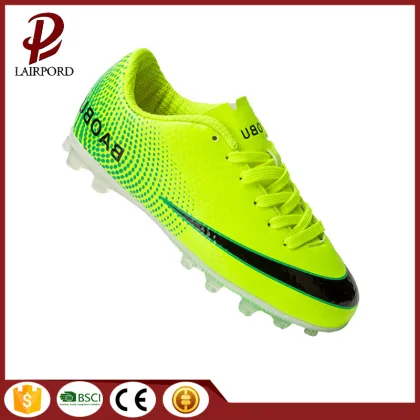 confortable men soccer shoes for sport men