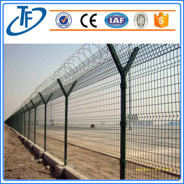 2018 Welded Wire Mesh Fence with Trangle Bends