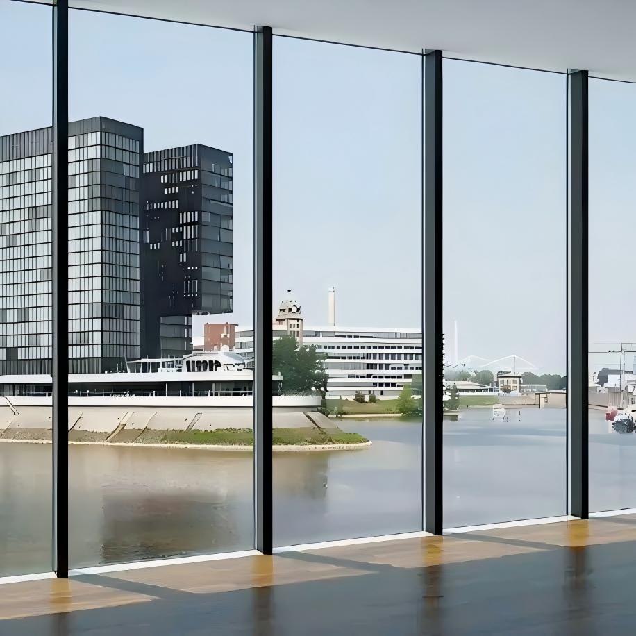 Fire-rated curtain wall glass