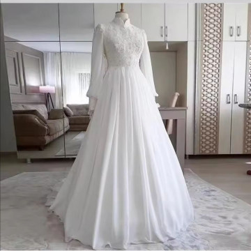 Modest High Neck Lace Wedding Dresses with Long Bubble Sleeves for Arabic Muslim Brides