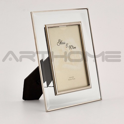 Fashionable Elegant Shape Glass Photo Frame