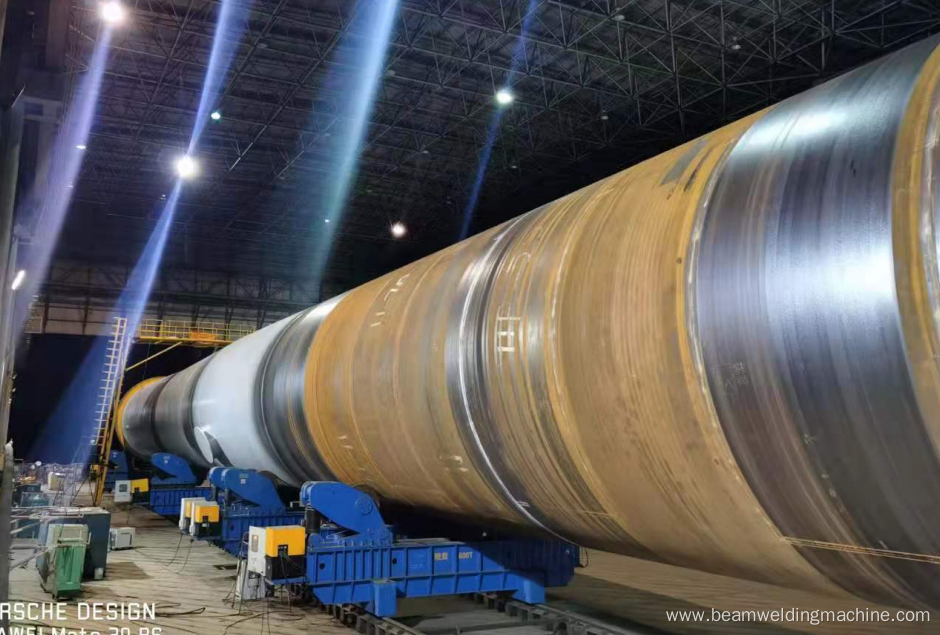 Wind Power Tower Long Tanks Turning Rolls